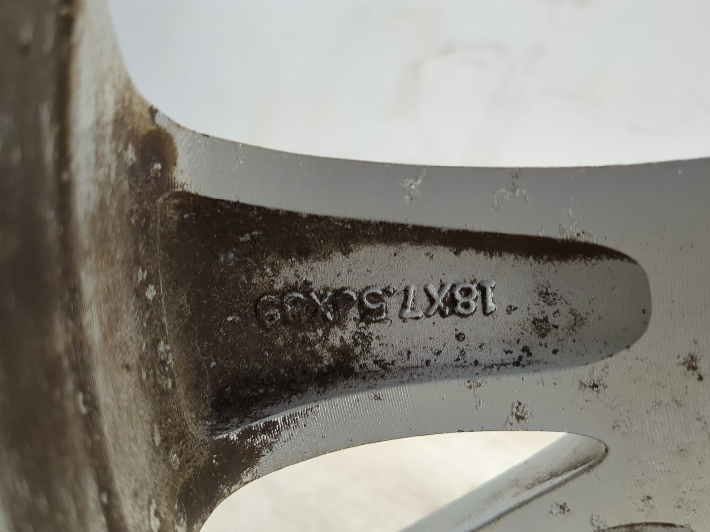 2010-2012 Ford Taurus Oem Wheel Rim 1351834 - Oemusedautoparts1.com