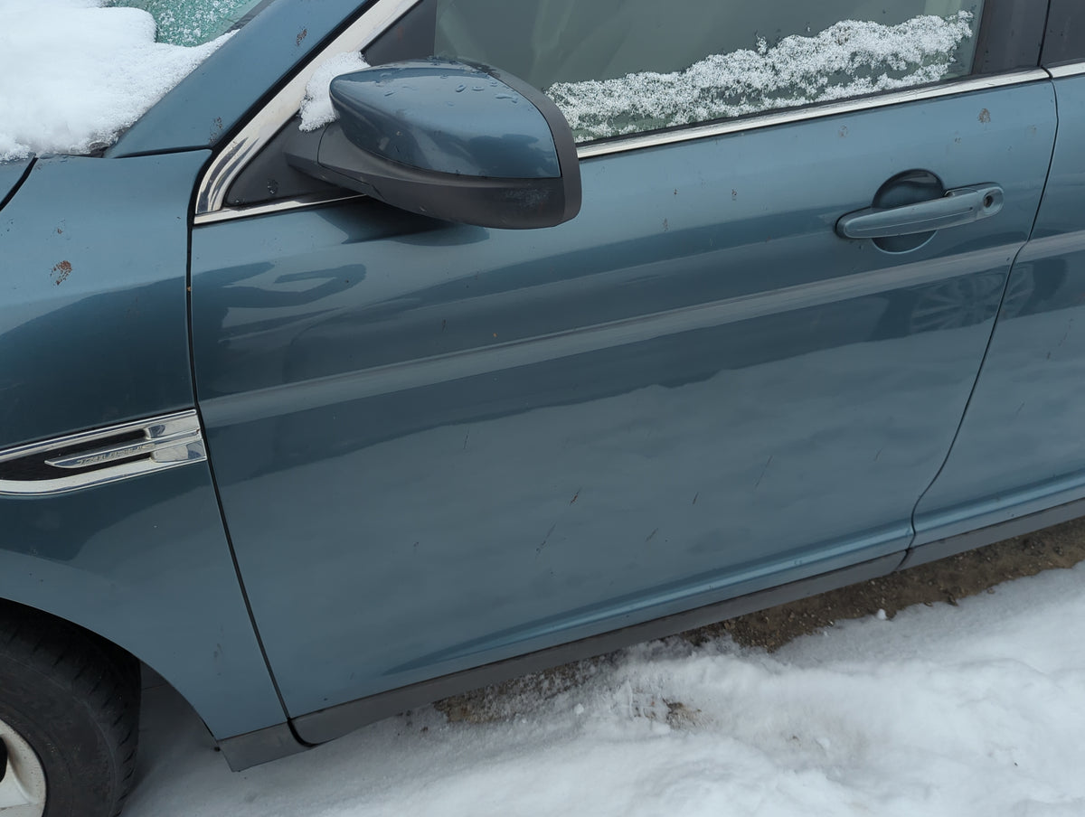 2010-2019 Ford Taurus Driver Front Door Oem 1352858 - Oemusedautoparts1.com