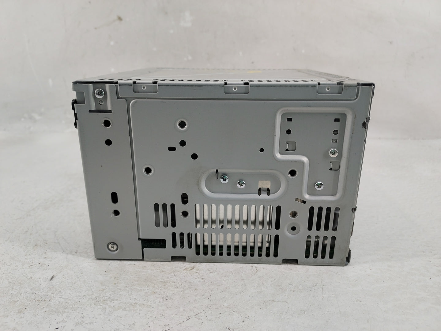 2010 Ford Taurus Radio AM FM Cd Player Receiver Replacement P/N:AG1T-19C159-AF Fits OEM Used Auto Parts - Oemusedautoparts1.