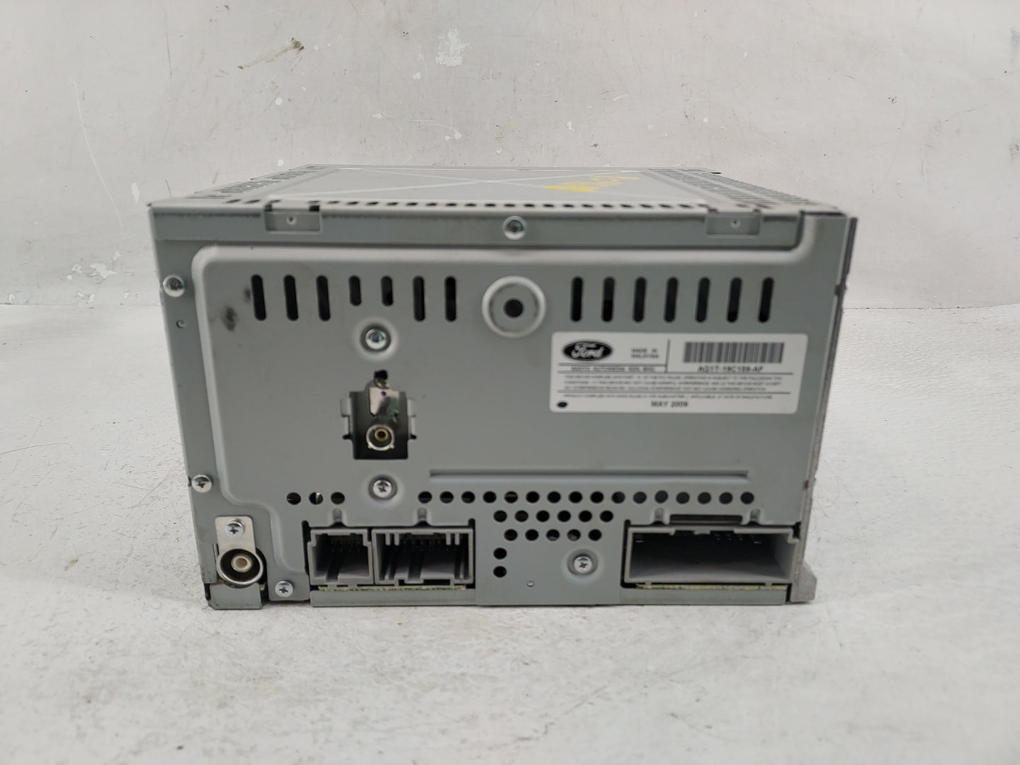 2010 Ford Taurus Radio AM FM Cd Player Receiver Replacement P/N:AG1T-19C159-AF Fits OEM Used Auto Parts - Oemusedautoparts1.