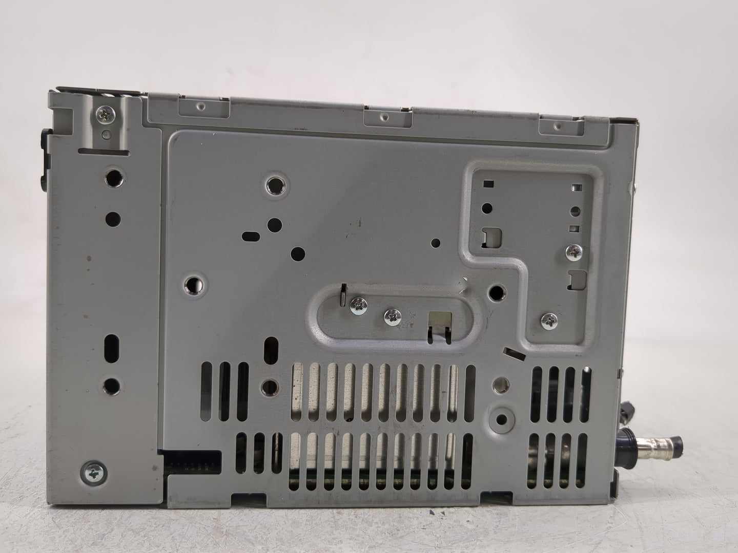 2010 Ford Taurus Radio AM FM Cd Player Receiver Replacement P/N:AG1T-19C159-AF Fits OEM Used Auto Parts - Oemusedautoparts1.