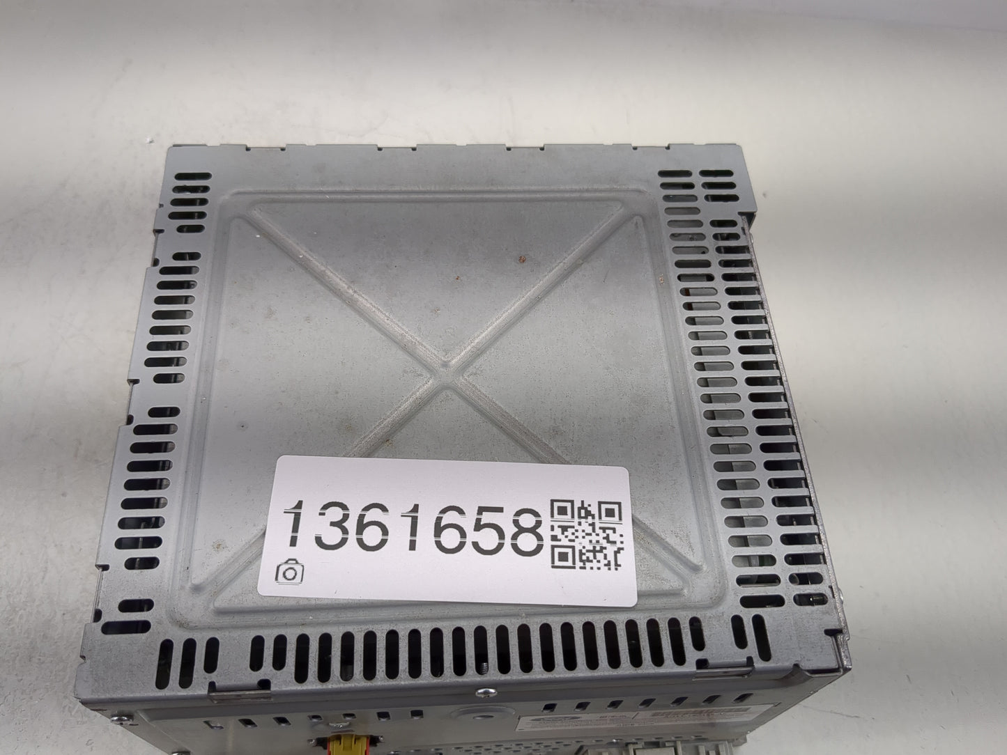 2010 Ford Taurus Radio AM FM Cd Player Receiver Replacement P/N:AG1T-19C159-AF Fits OEM Used Auto Parts - Oemusedautoparts1.