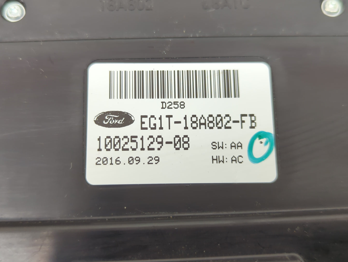 2010-2012 Ford Taurus Radio AM FM Cd Player Receiver Replacement P/N:EG1T-18A802-FB Fits Fits 2010 2011 2012 OEM Used Auto P