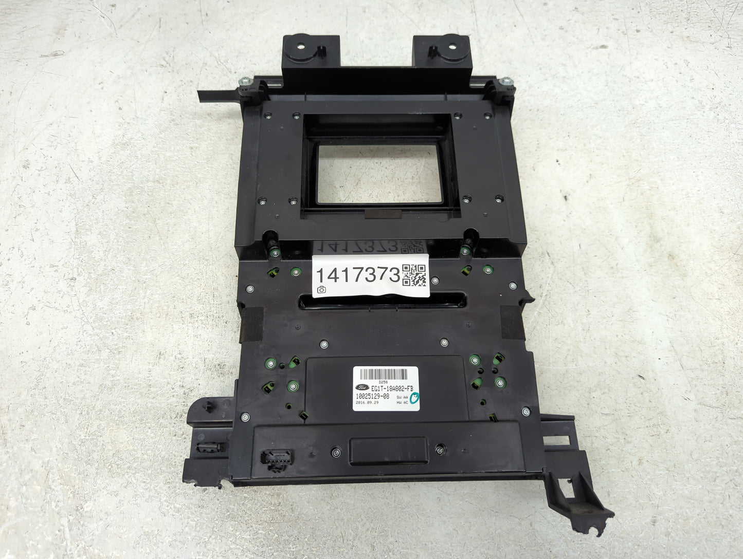 2010-2012 Ford Taurus Radio AM FM Cd Player Receiver Replacement P/N:EG1T-18A802-FB Fits Fits 2010 2011 2012 OEM Used Auto P