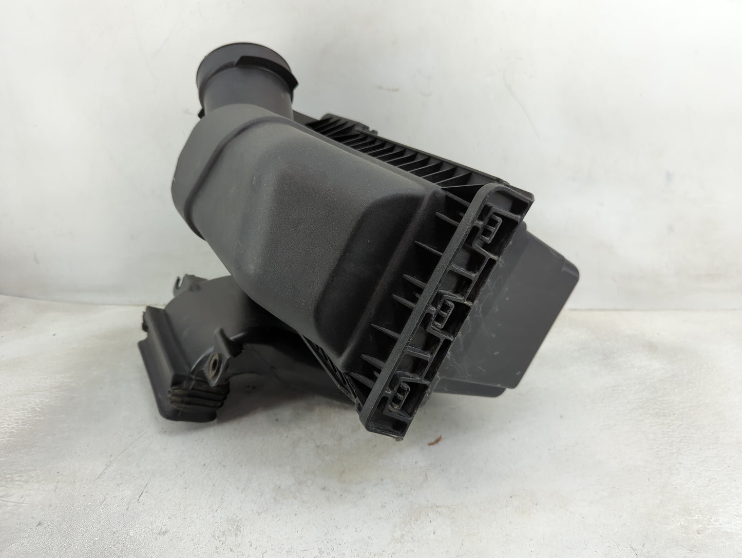 2010-2012 Ford Taurus Air Cleaner Intake-duct Hose Tube - Oemusedautoparts1.com