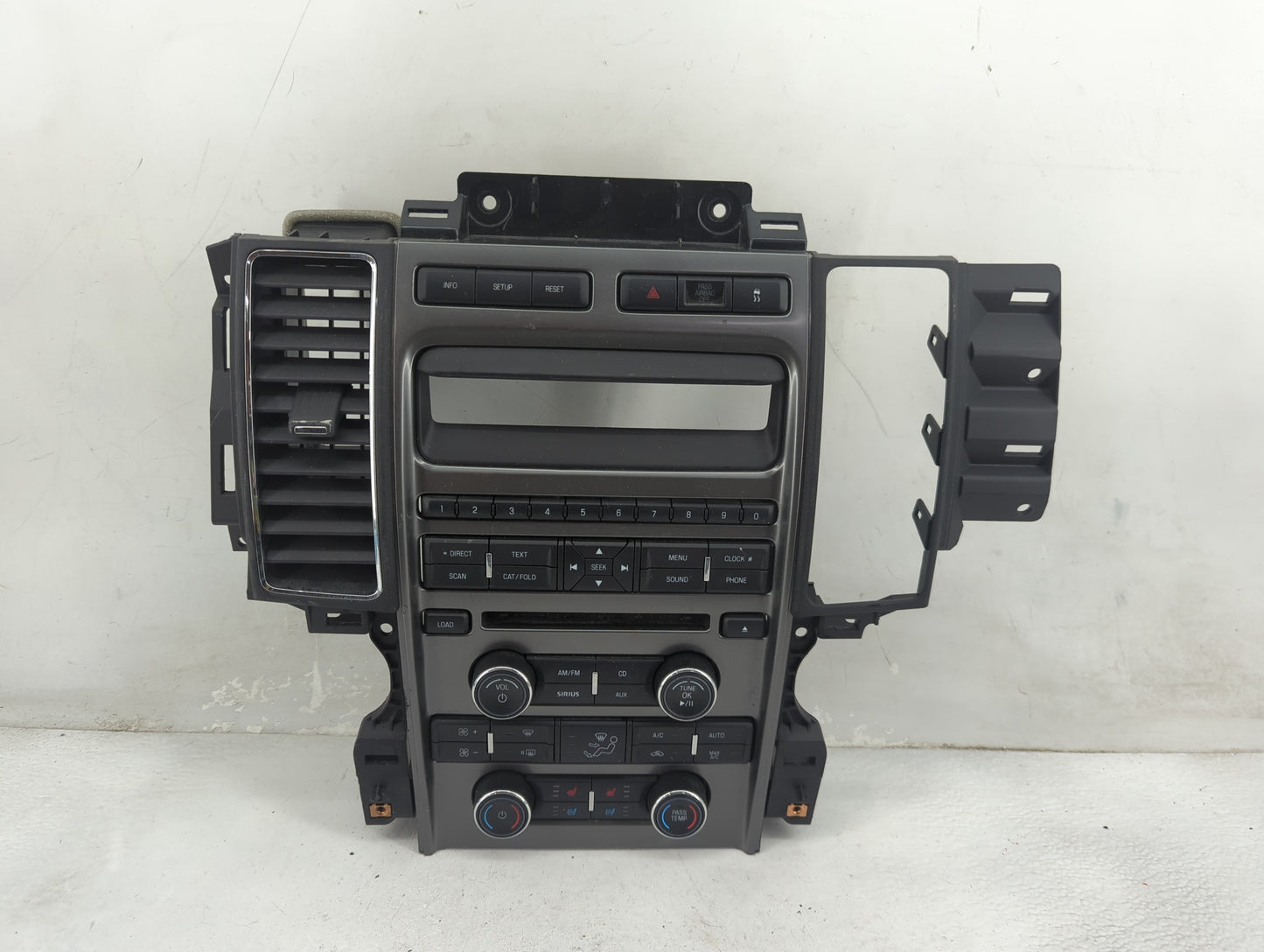 2010 Ford Taurus Climate Control Module Temperature AC/Heater Replacement P/N:AG1T-18A802-DB Fits OEM Used Auto Parts - Oemu
