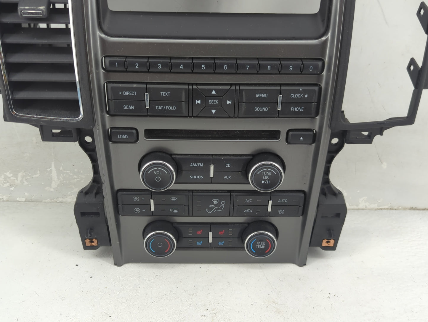 2010 Ford Taurus Climate Control Module Temperature AC/Heater Replacement P/N:AG1T-18A802-DB Fits OEM Used Auto Parts - Oemu