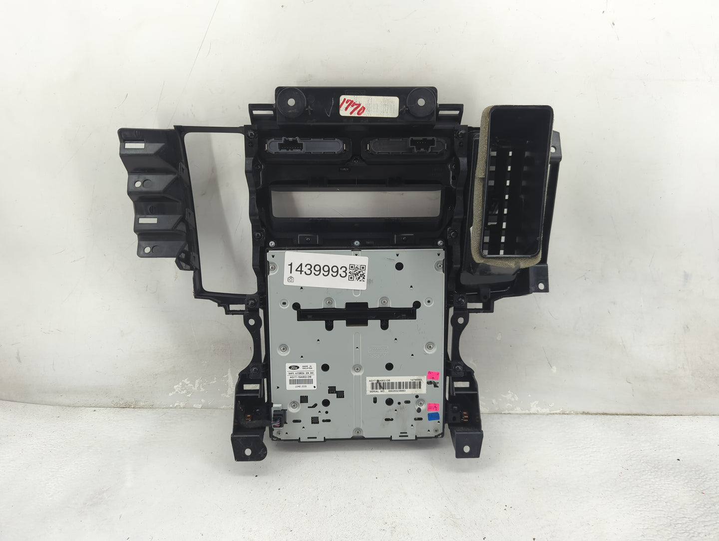 2010 Ford Taurus Climate Control Module Temperature AC/Heater Replacement P/N:AG1T-18A802-DB Fits OEM Used Auto Parts - Oemu