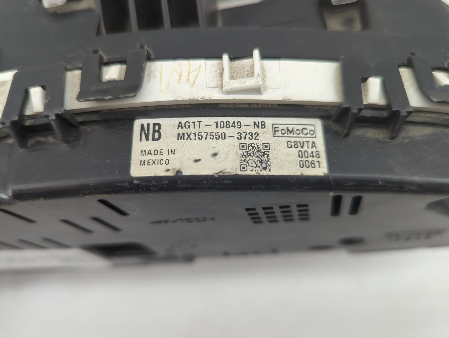 2010 Ford Taurus Instrument Cluster Speedometer Gauges P/N:AG1T-10849-NB MX157550-3732, AG1T-10B935-AA Fits OEM Used Auto Pa