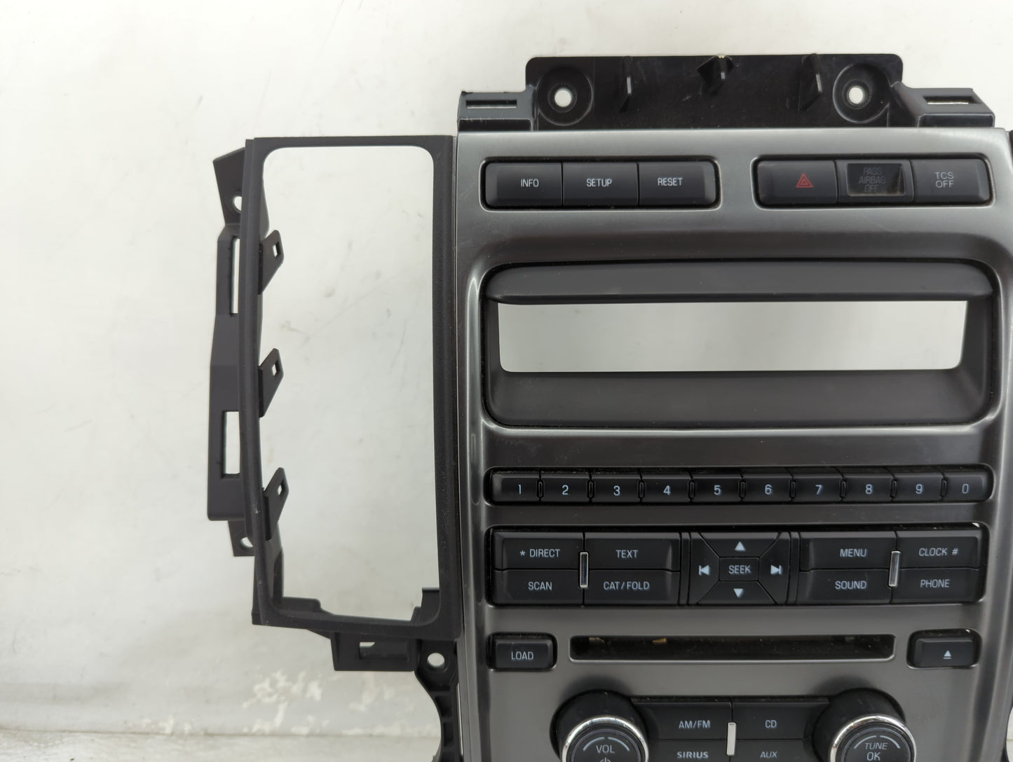 2010-2012 Ford Taurus Radio AM FM Cd Player Receiver Replacement P/N:AG1T-18A802-DB Fits Fits 2010 2011 2012 OEM Used Auto P