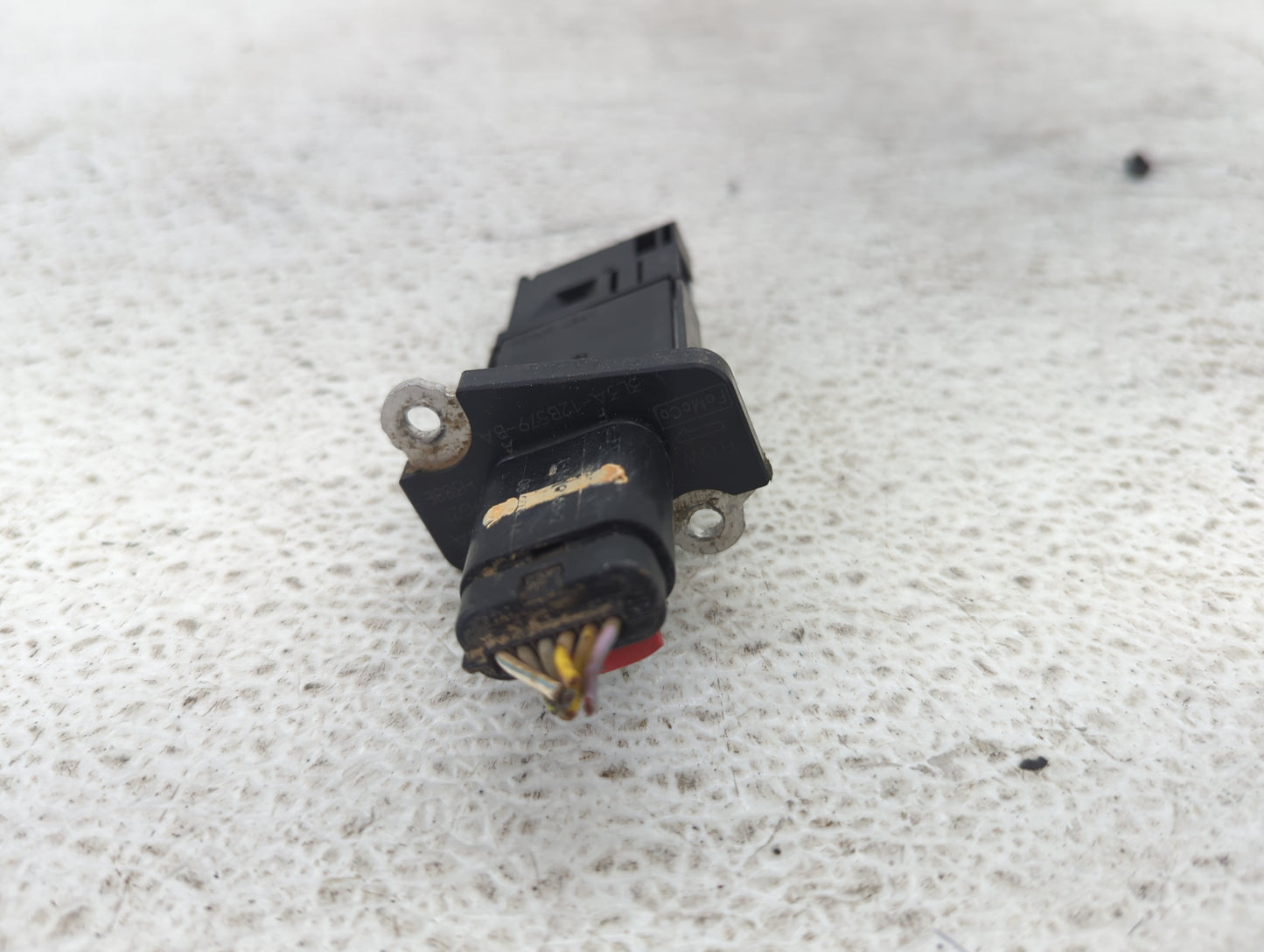2008-2012 Ford Taurus Mass Air Flow Meter Maf 1487825 - Oemusedautoparts1.com