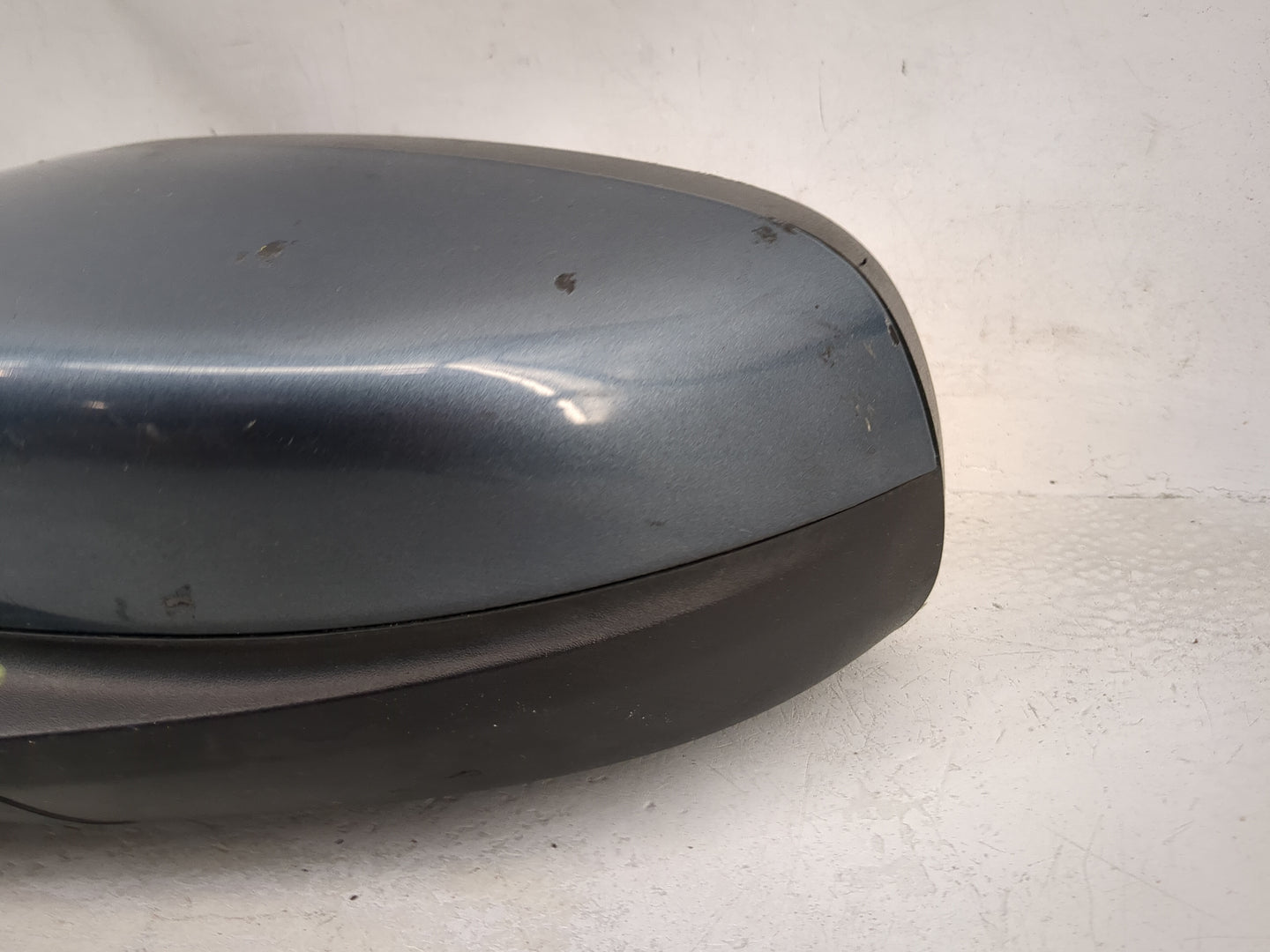 2010-2019 Ford Taurus Driver Side View Mirror - Left Door Mirror OEM Used - Oemusedautoparts1.com