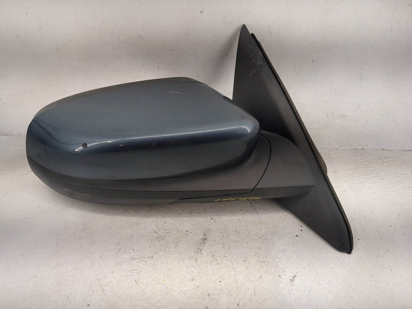2010-2019 Ford Taurus Passenger Side View Mirror - Right Door Mirror OEM Used - Oemusedautoparts1.com