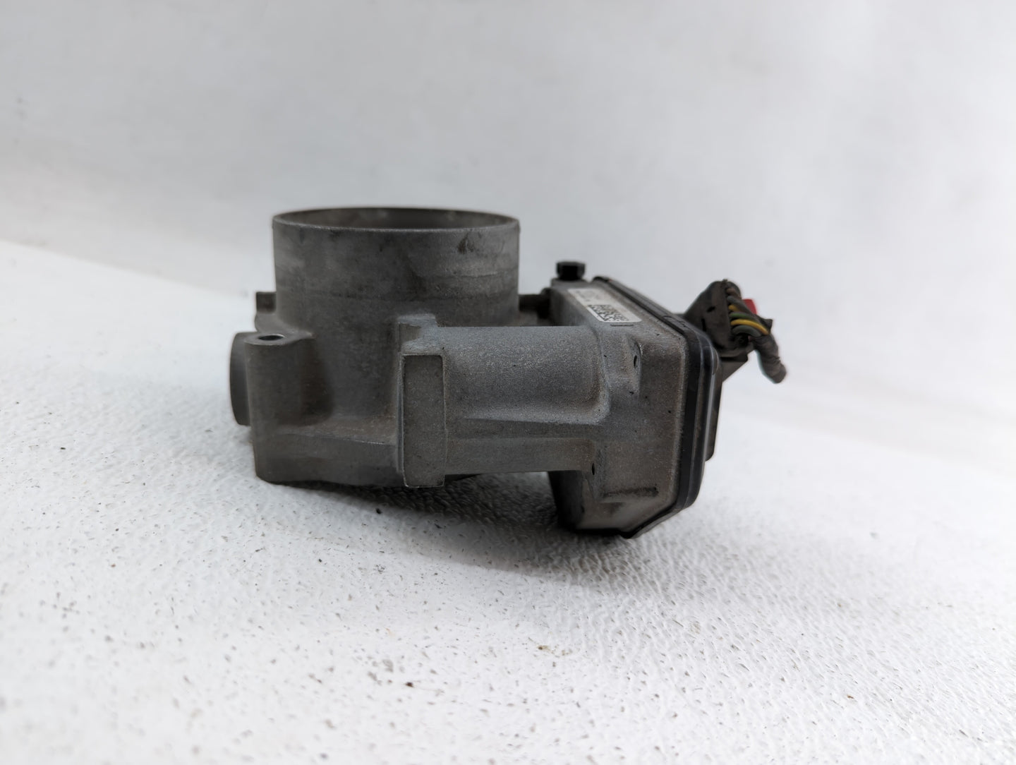 2008-2012 Ford Taurus Throttle Body P/N:7T4E-9F991-FA 7T4E-9F991-GA Fits Fits 2007 2008 2009 2010 2011 2012 2013 2014 OEM Us