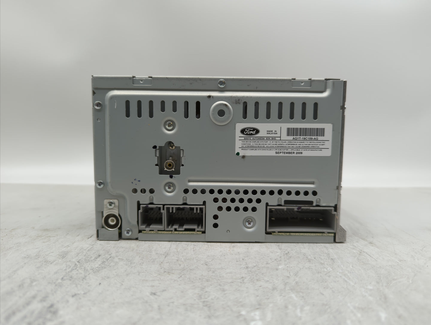 2010 Ford Taurus Radio AM FM Cd Player Receiver Replacement P/N:AG1T-19C159-AG AG1T-19C159-AF Fits OEM Used Auto Parts - Oem