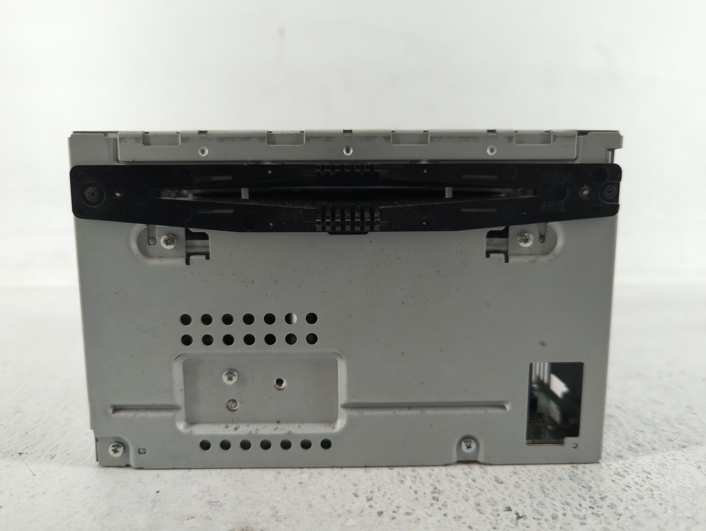 2010-2010 Ford Taurus Am Fm Cd Player Radio Receiver - Oemusedautoparts1.com