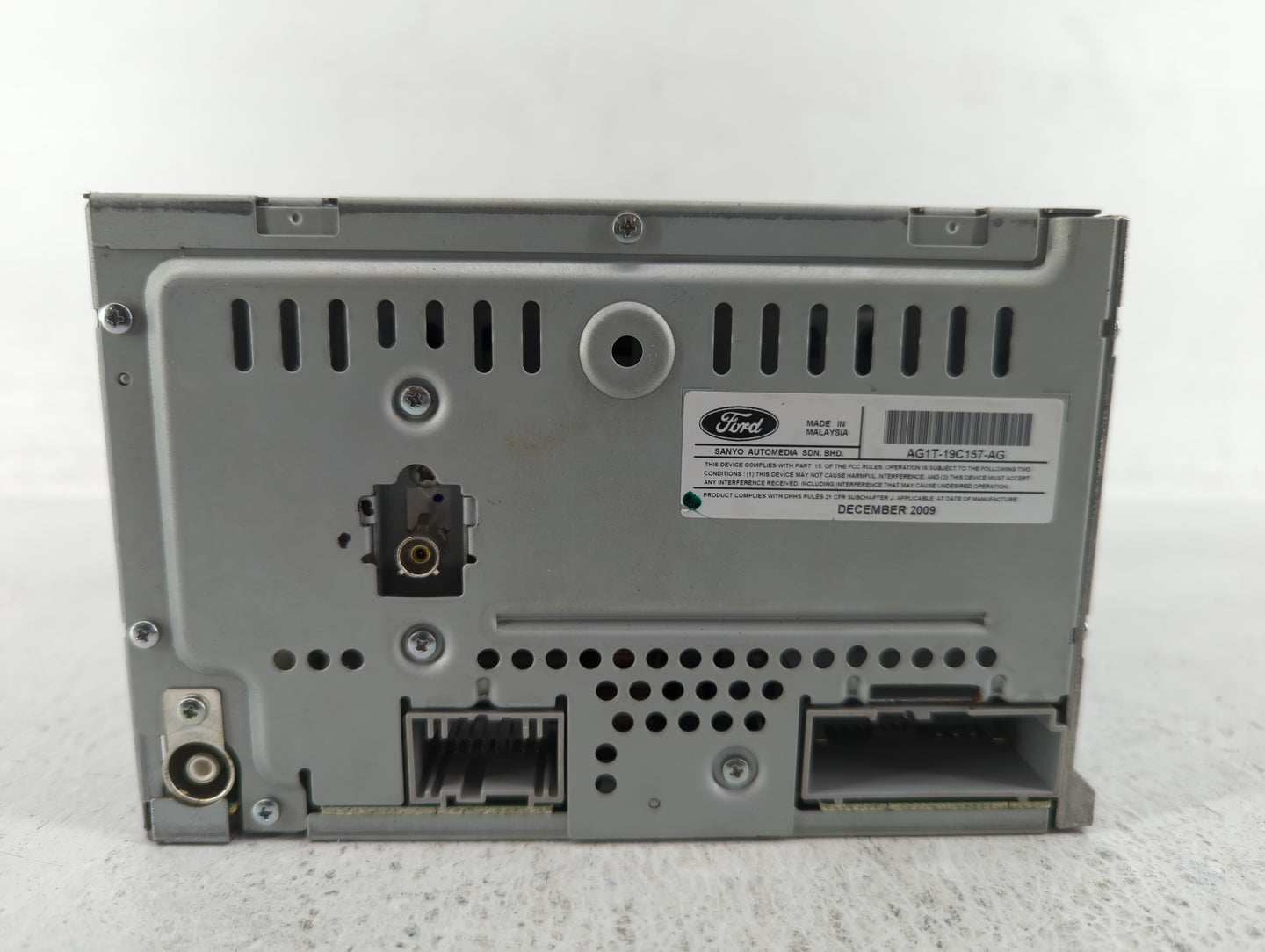 2010-2010 Ford Taurus Am Fm Cd Player Radio Receiver - Oemusedautoparts1.com