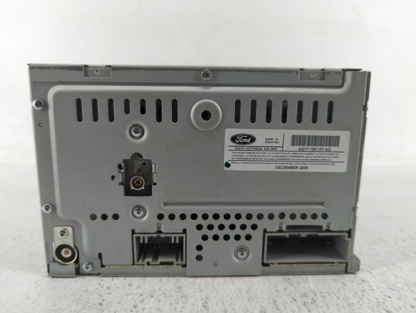 2010-2010 Ford Taurus Am Fm Cd Player Radio Receiver - Oemusedautoparts1.com