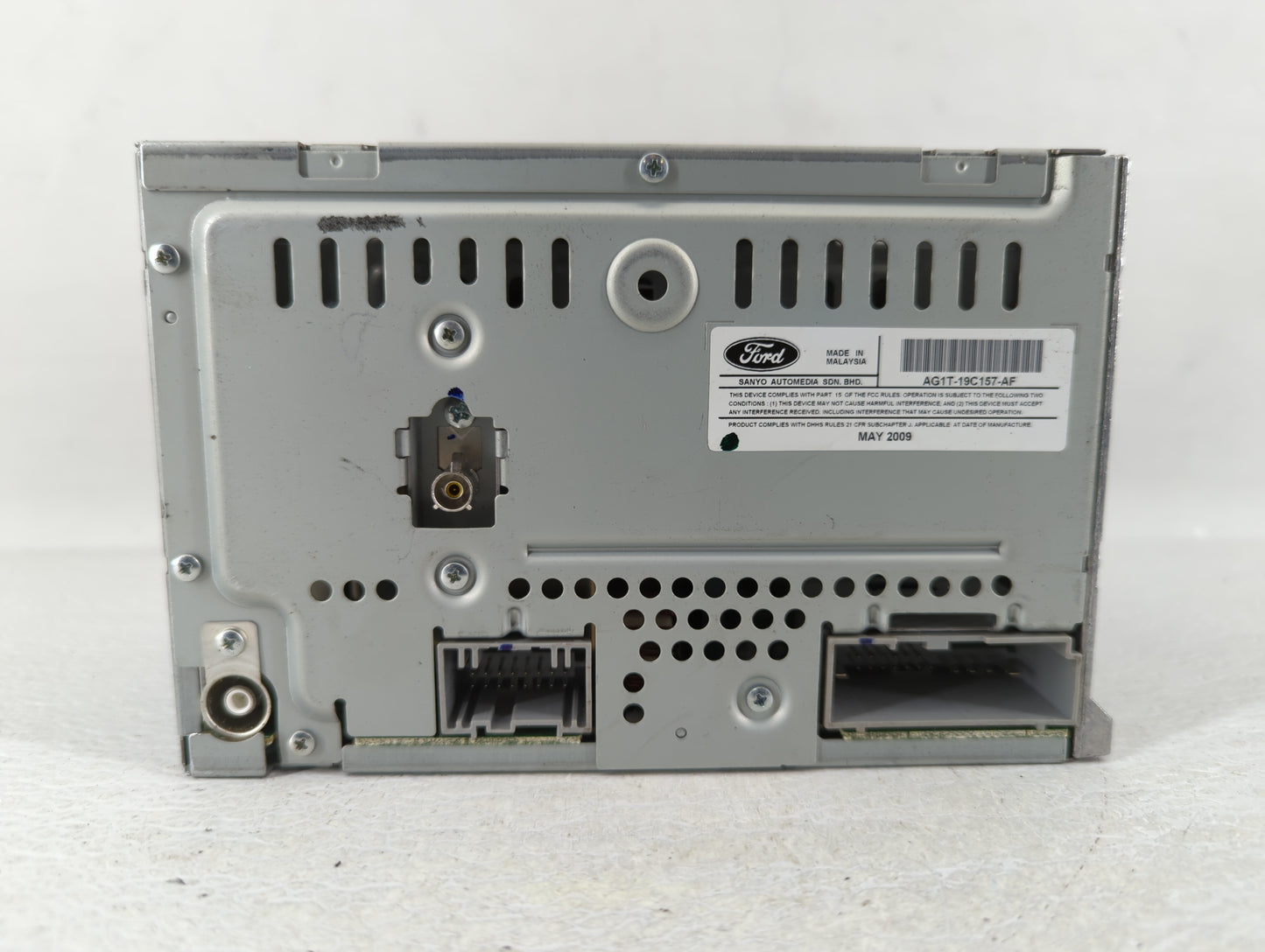 2010-2010 Ford Taurus Am Fm Cd Player Radio Receiver - Oemusedautoparts1.com