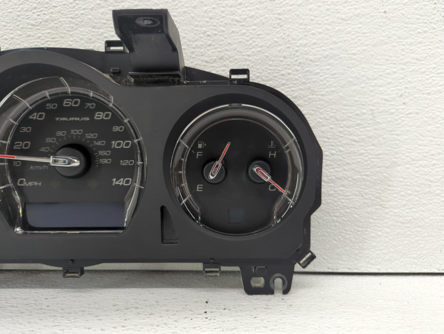2010 Ford Taurus Instrument Cluster Speedometer Gauges P/N:AG1T-10849-NB AG1T-10849-NA, AG1T-10849-NC, AG1T-10849-LB Fits OE