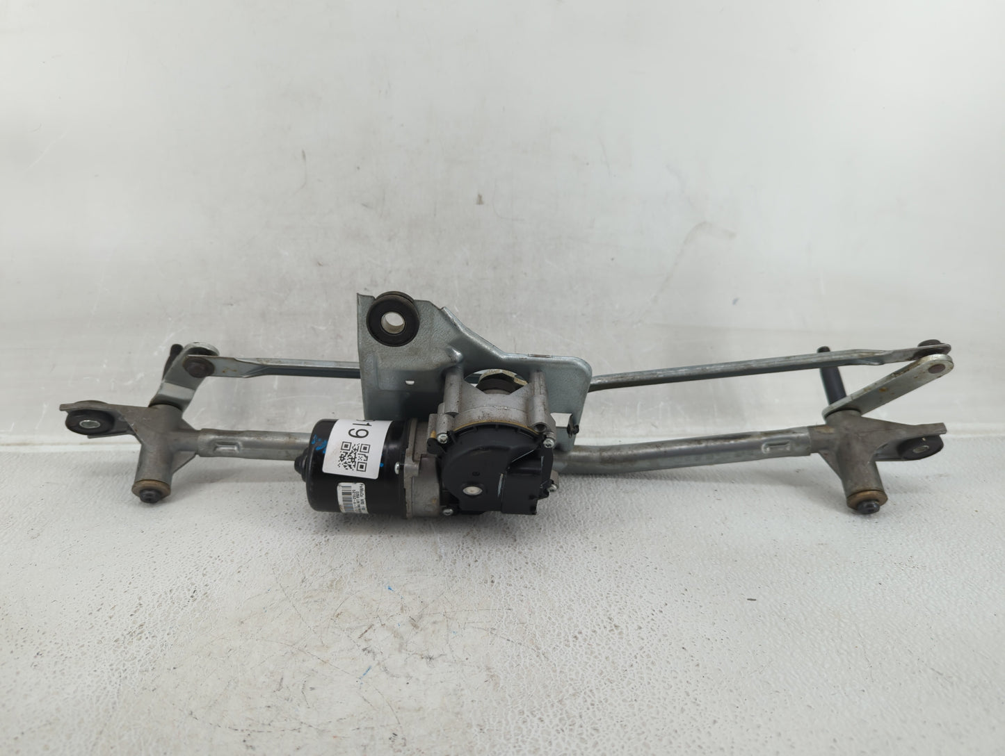 2008-2012 Ford Taurus Front Windshield Wiper Motor P/N:W000029156 Fits Fits 2008 2009 2010 2011 2012 OEM Used Auto Parts - O