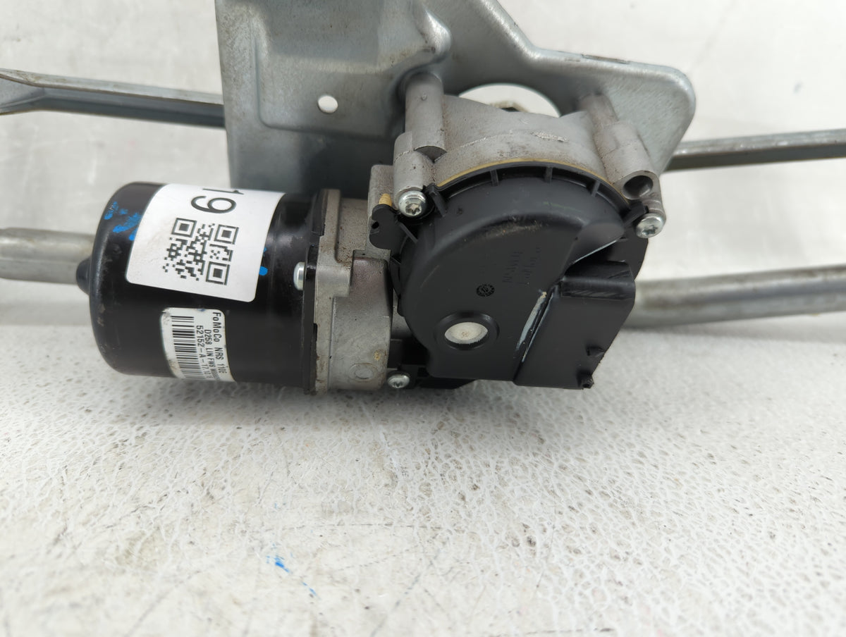 2008-2012 Ford Taurus Front Windshield Wiper Motor P/N:W000029156 Fits Fits 2008 2009 2010 2011 2012 OEM Used Auto Parts - O