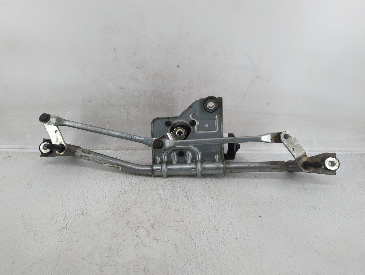 2008-2012 Ford Taurus Front Windshield Wiper Motor P/N:W000029156 Fits Fits 2008 2009 2010 2011 2012 OEM Used Auto Parts - O
