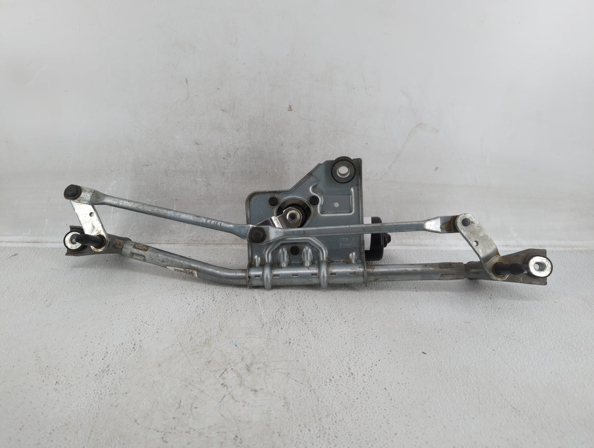 2008-2012 Ford Taurus Front Windshield Wiper Motor P/N:W000029156 Fits Fits 2008 2009 2010 2011 2012 OEM Used Auto Parts - O