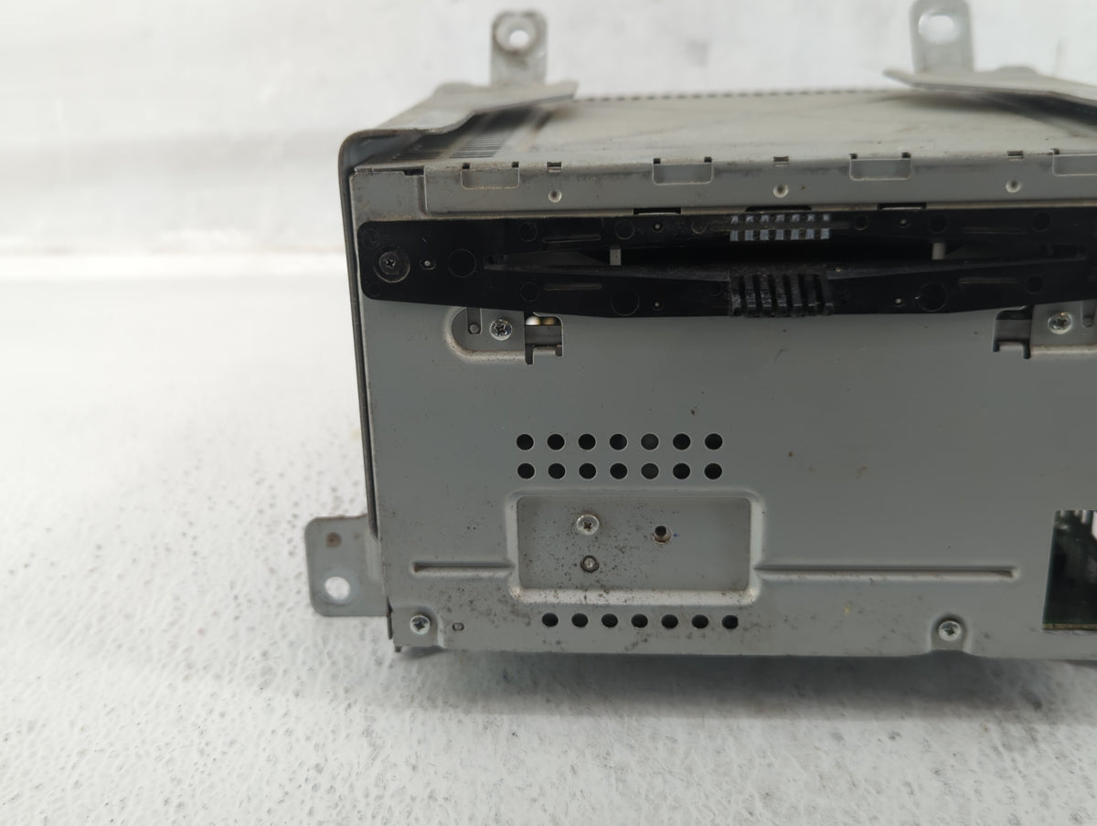 2010-2010 Ford Taurus Am Fm Cd Player Radio Receiver 548893 - Oemusedautoparts1.com