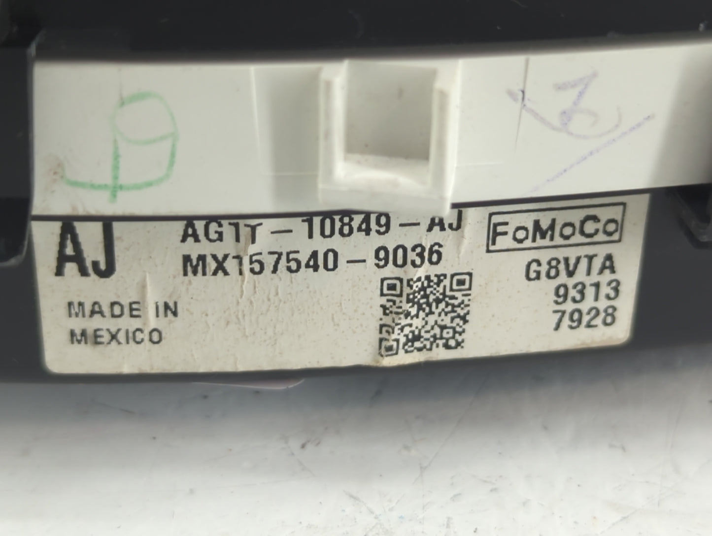 2010 Ford Taurus Instrument Cluster Speedometer Gauges P/N:AG1T-10849-AJ Fits OEM Used Auto Parts - Oemusedautoparts1.com