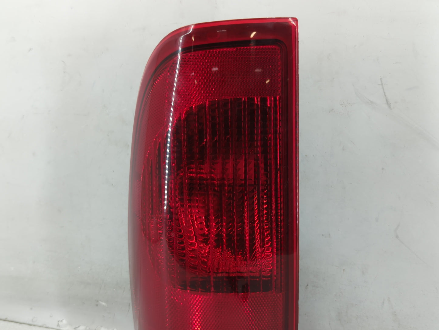 2010-2012 Ford Taurus Tail Light Assembly Driver Left OEM P/N:DG13-13B505-AR AG13-13405, AG13-13B505-A Fits Fits 2010 2011 2