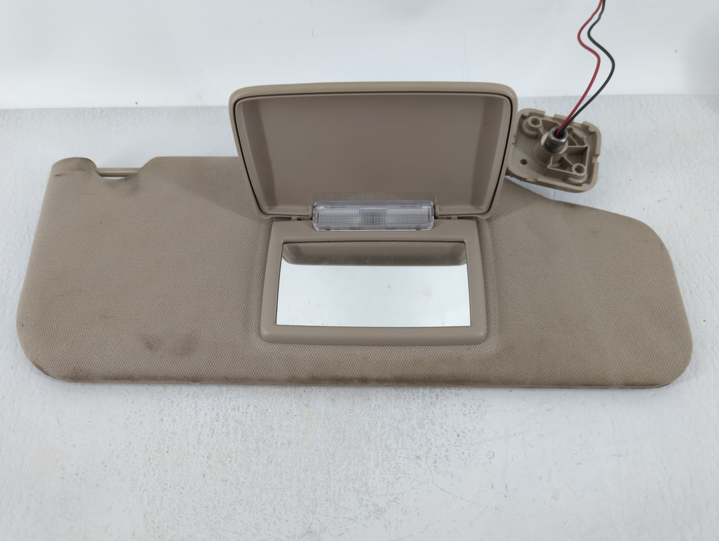 2010-2011 Ford Taurus Sun Visor Shade Replacement Passenger Right Mirror Fits Fits 2010 2011 OEM Used Auto Parts - Oemusedau