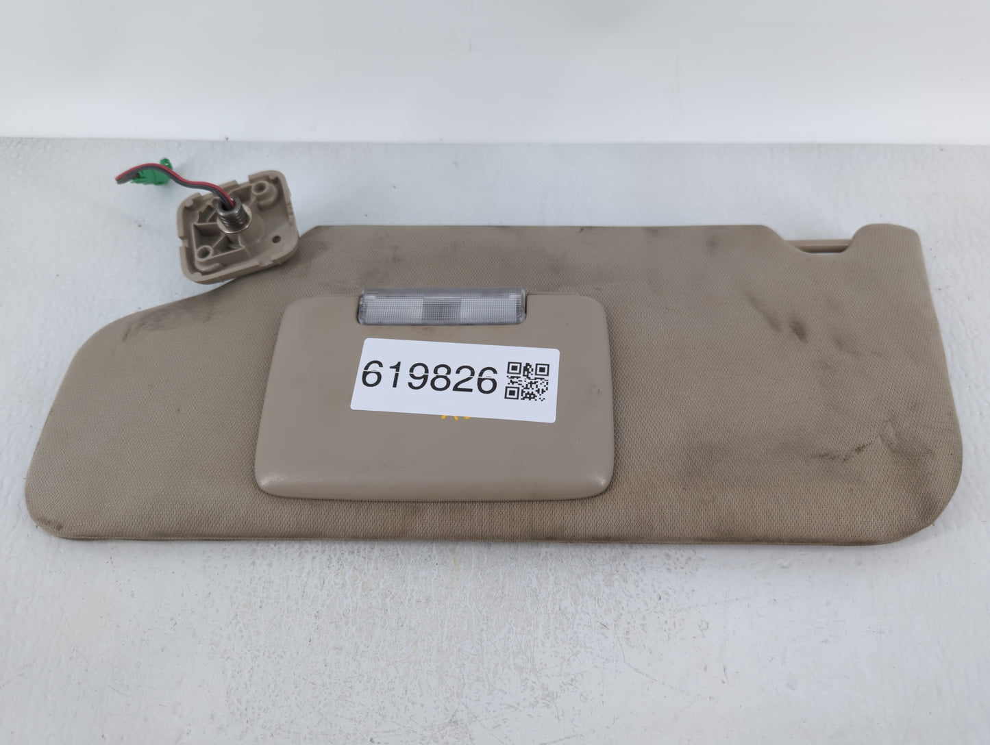2010-2011 Ford Taurus Sun Visor Shade Replacement Driver Left Mirror Fits Fits 2010 2011 OEM Used Auto Parts - Oemusedautopa