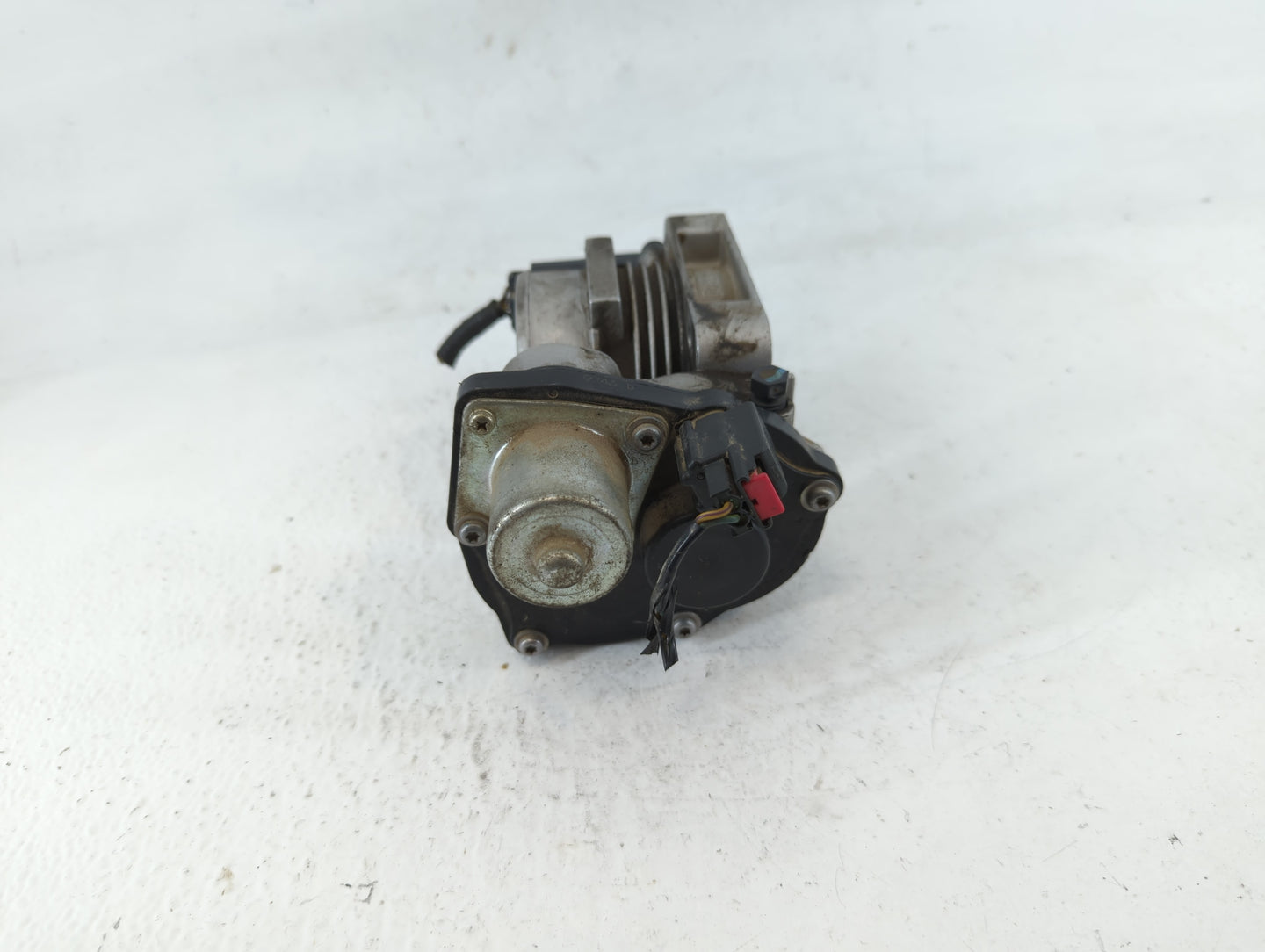 2010-2019 Ford Taurus Throttle Body P/N:100709 1 AA5E-AA Fits Fits 2010 2011 2012 2013 2014 2015 2016 2017 2018 2019 OEM Use
