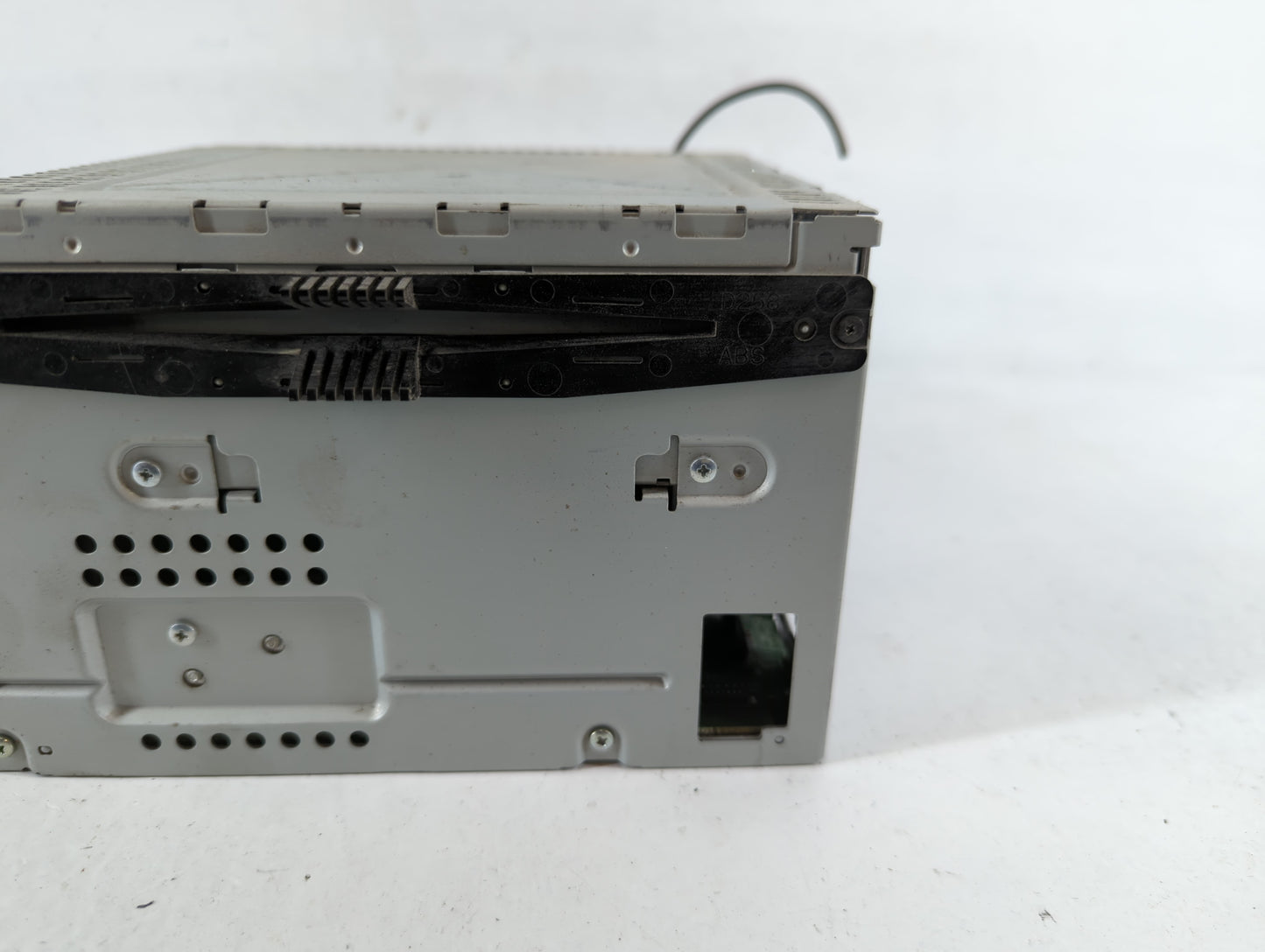 2010-2010 Ford Taurus Am Fm Cd Player Radio Receiver - Oemusedautoparts1.com