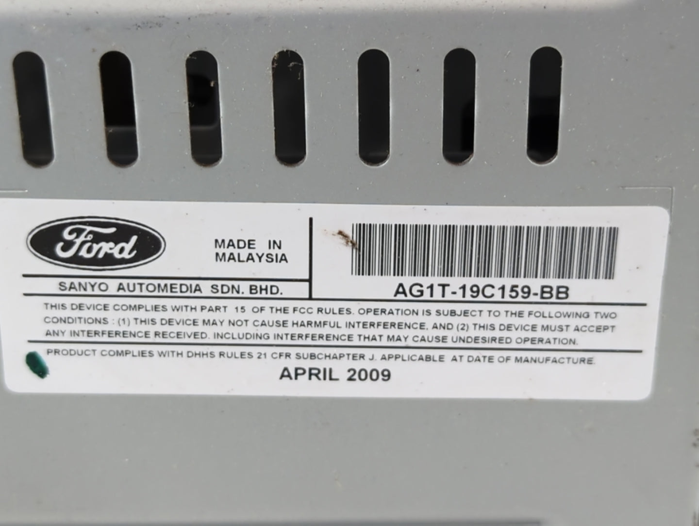 2010-2010 Ford Taurus Am Fm Cd Player Radio Receiver - Oemusedautoparts1.com