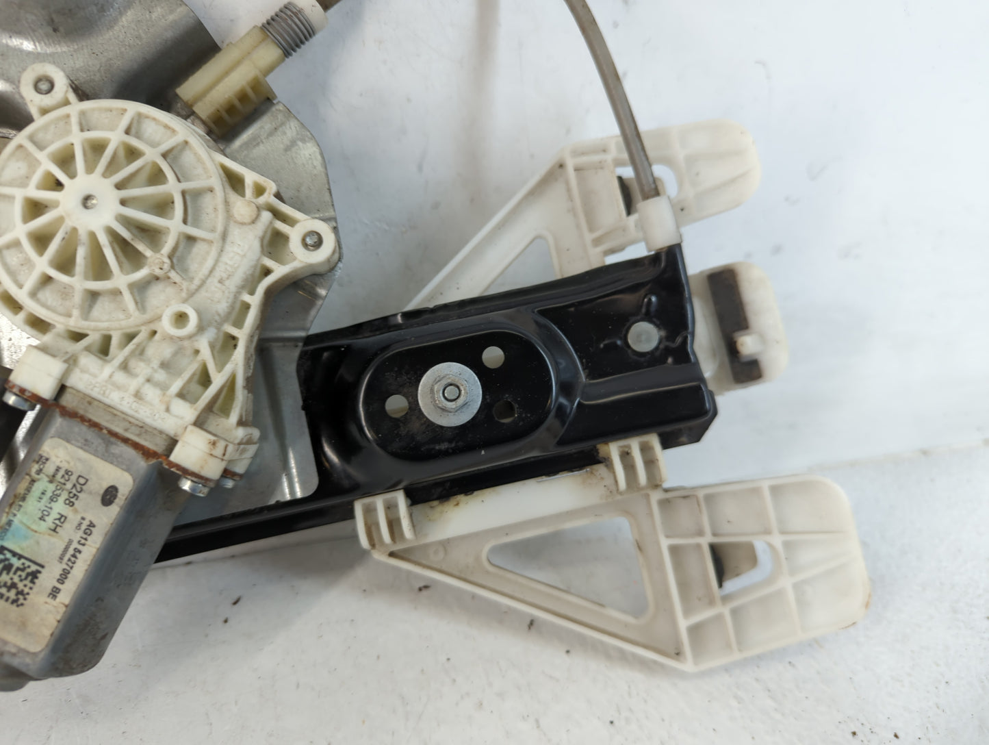2010-2019 Ford Taurus Used Window Regulator Right Passenger Rear - Oemusedautoparts1.com
