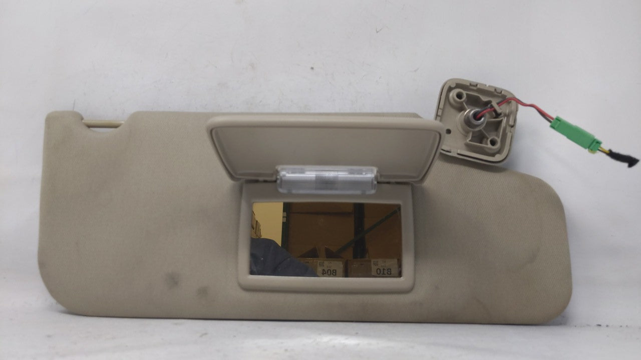 2010-2011 Ford Taurus Sun Visor Shade Replacement Passenger Right Mirror Fits Fits 2010 2011 OEM Used Auto Parts - Oemusedau
