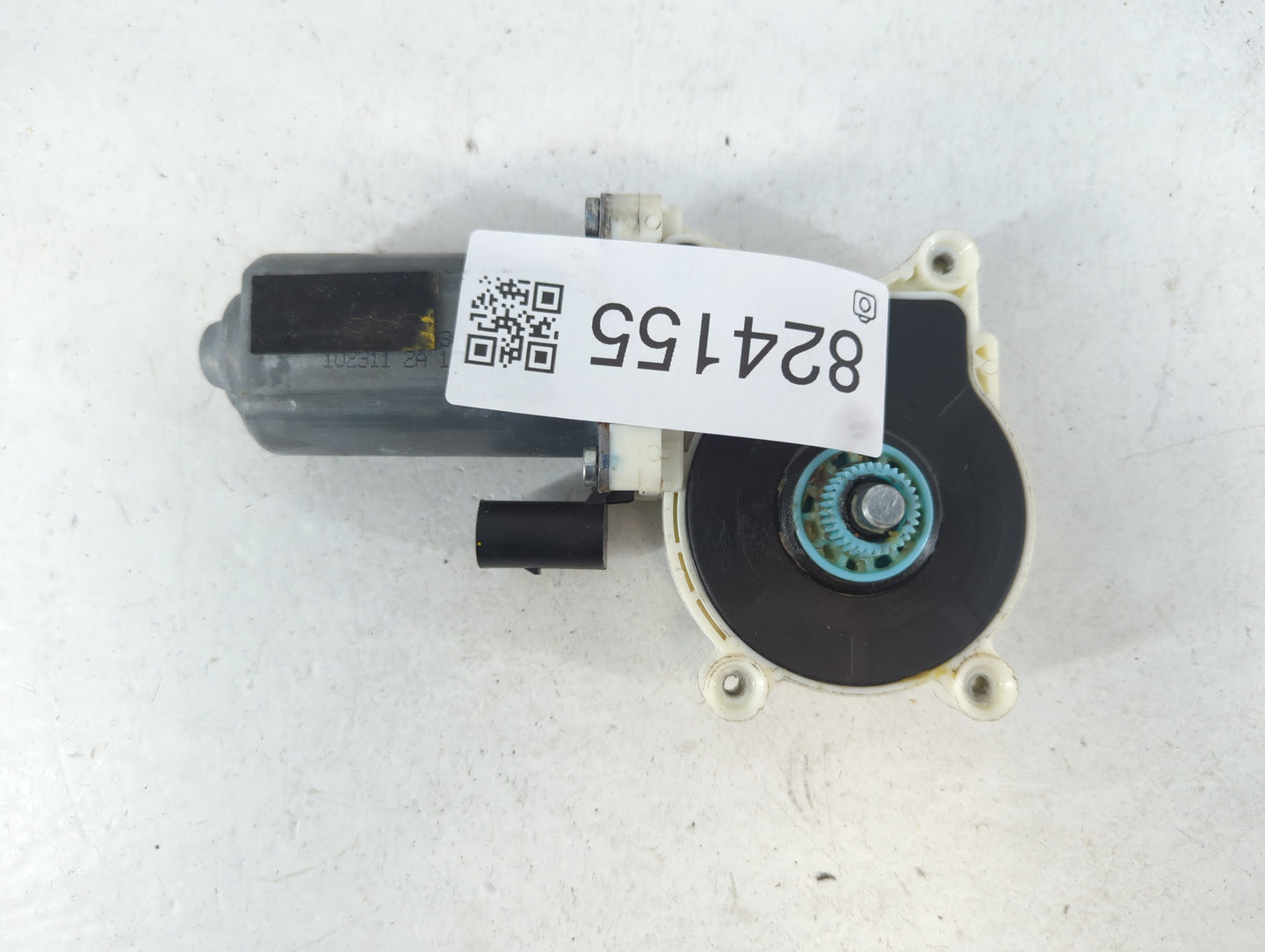 2010-2019 Ford Taurus Passenger Front Right Power Window Motor 824155 - Oemusedautoparts1.com