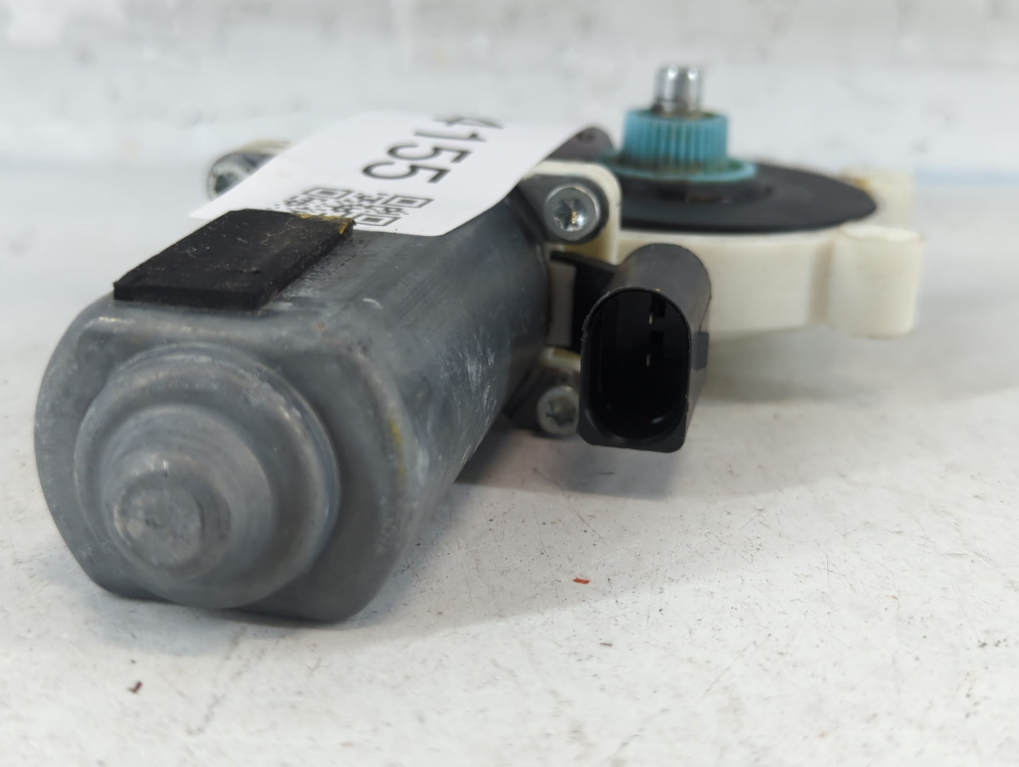 2010-2019 Ford Taurus Passenger Front Right Power Window Motor 824155 - Oemusedautoparts1.com