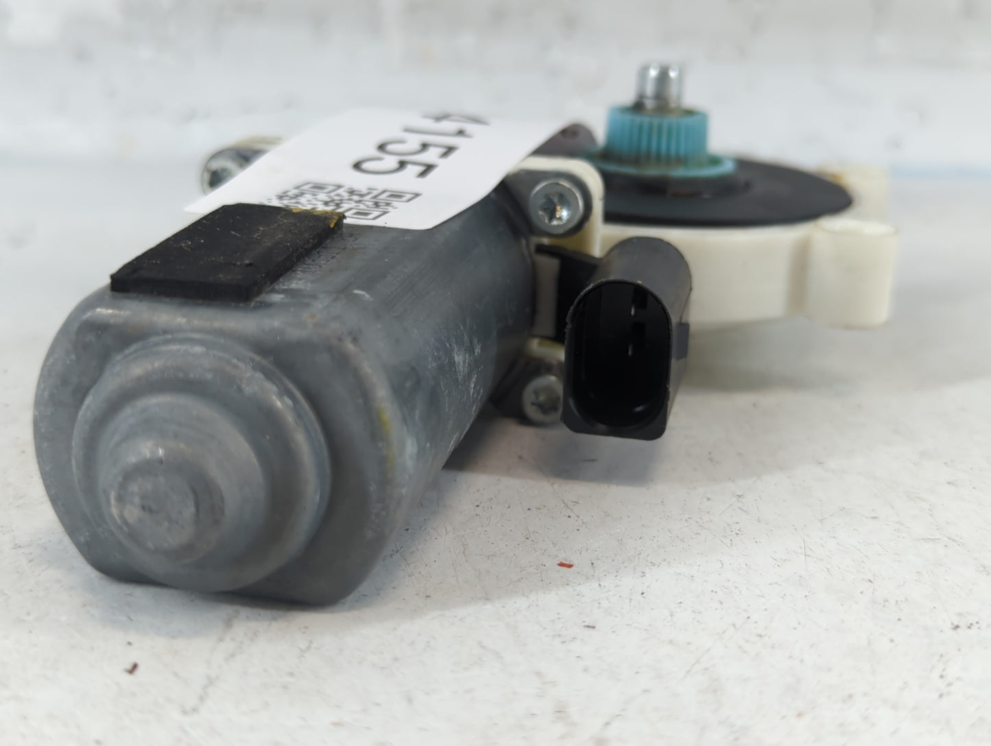 2010-2019 Ford Taurus Passenger Front Right Power Window Motor 824155 - Oemusedautoparts1.com