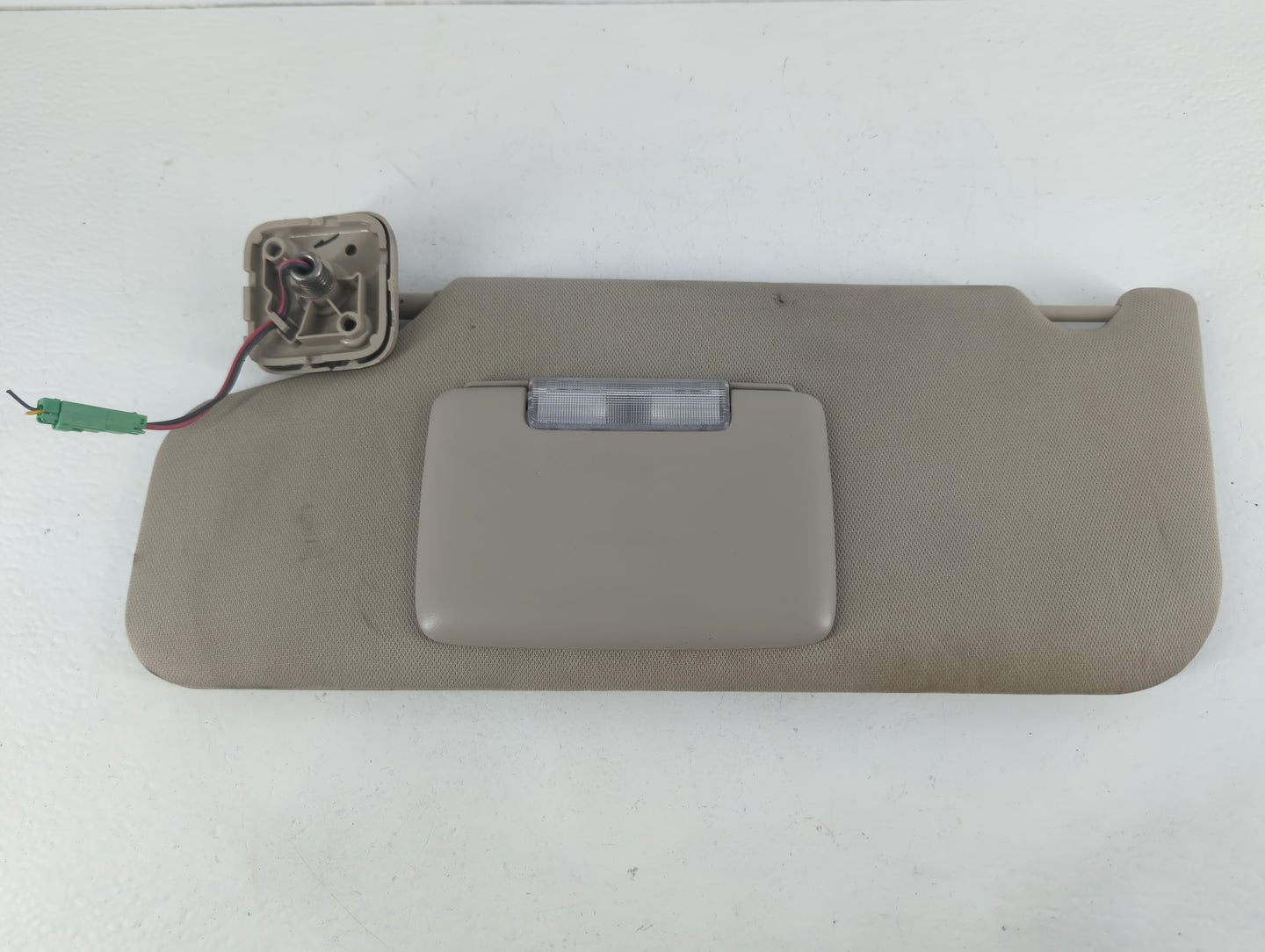 2010-2011 Ford Taurus Sun Visor Shade Replacement Driver Left Mirror Fits Fits 2010 2011 OEM Used Auto Parts - Oemusedautopa