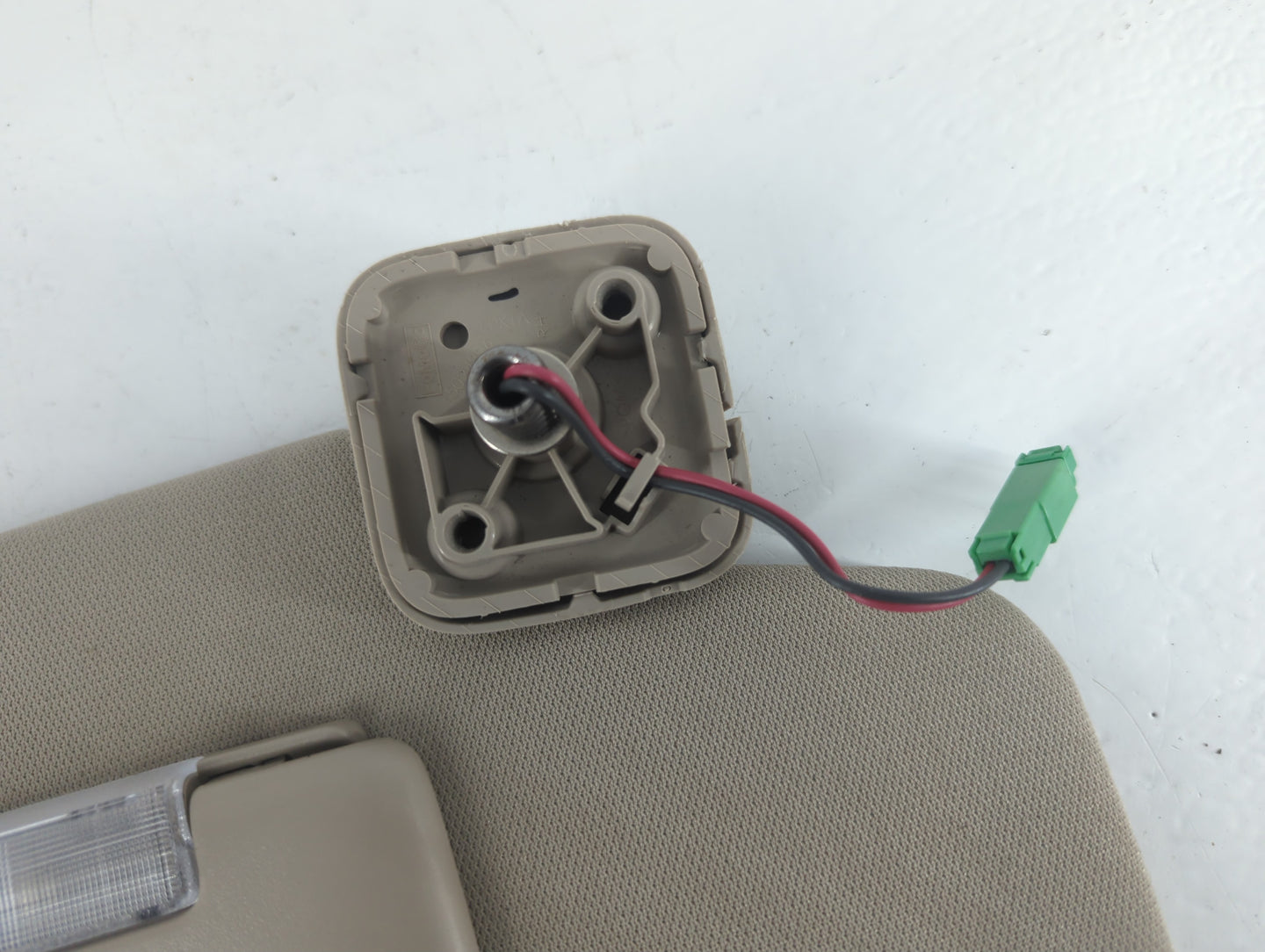 2010-2011 Ford Taurus Sun Visor Shade Replacement Passenger Right Mirror Fits Fits 2010 2011 OEM Used Auto Parts - Oemusedau