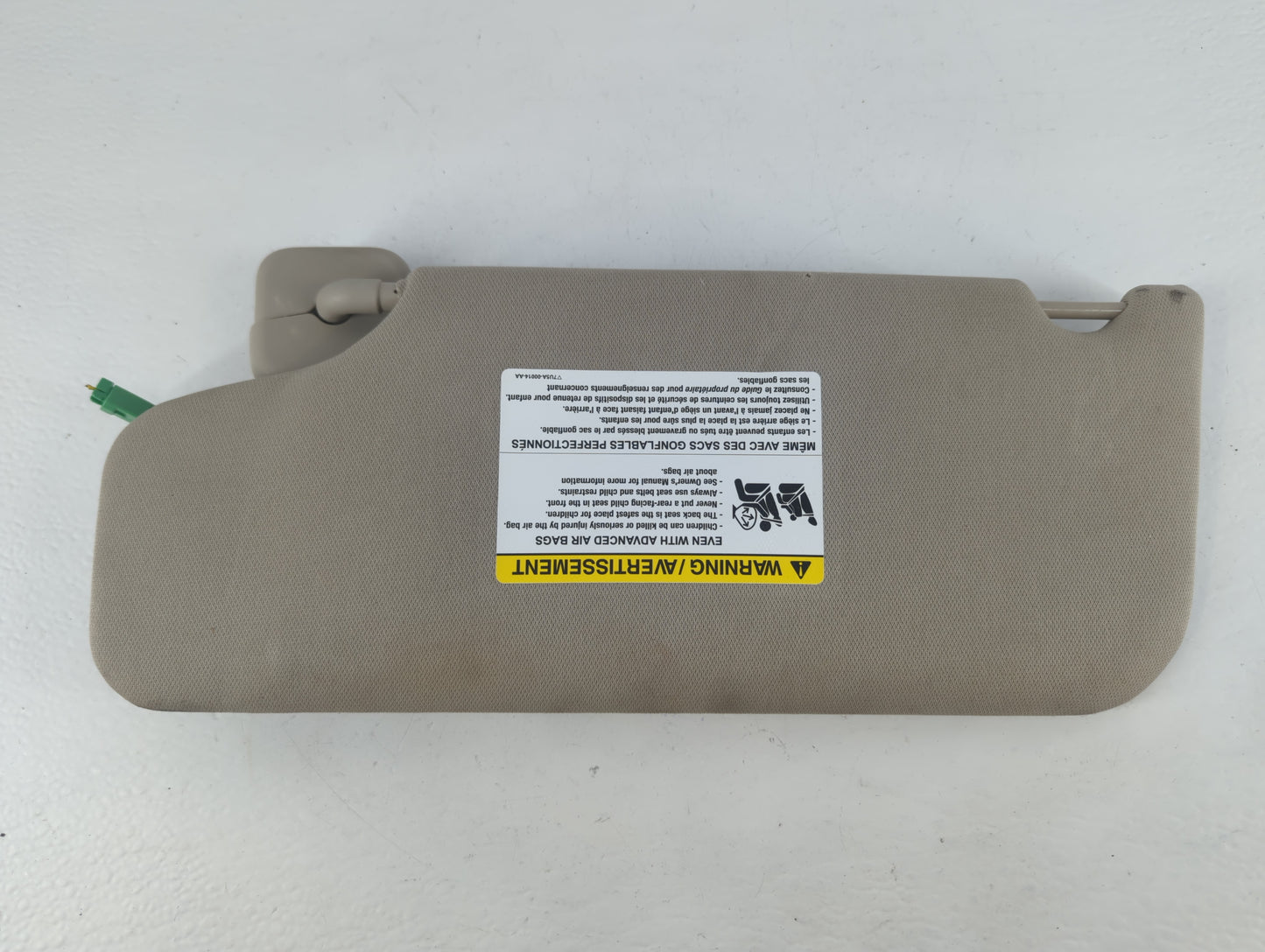 2010-2011 Ford Taurus Sun Visor Shade Replacement Passenger Right Mirror Fits Fits 2010 2011 OEM Used Auto Parts - Oemusedau