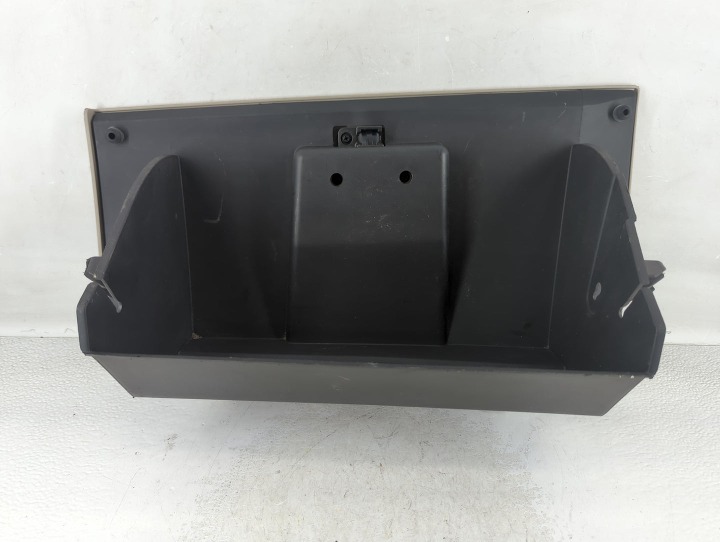 2010 Ford Taurus Passenger Glove Box Door Storage Compartment - Oemusedautoparts1.com