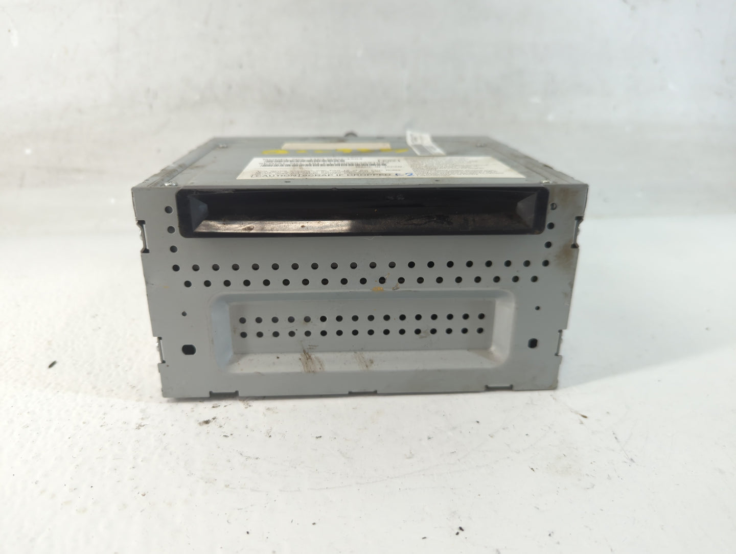 2010 Ford Taurus Radio AM FM Cd Player Receiver Replacement P/N:1PNAU-4204 Fits OEM Used Auto Parts - Oemusedautoparts1.com