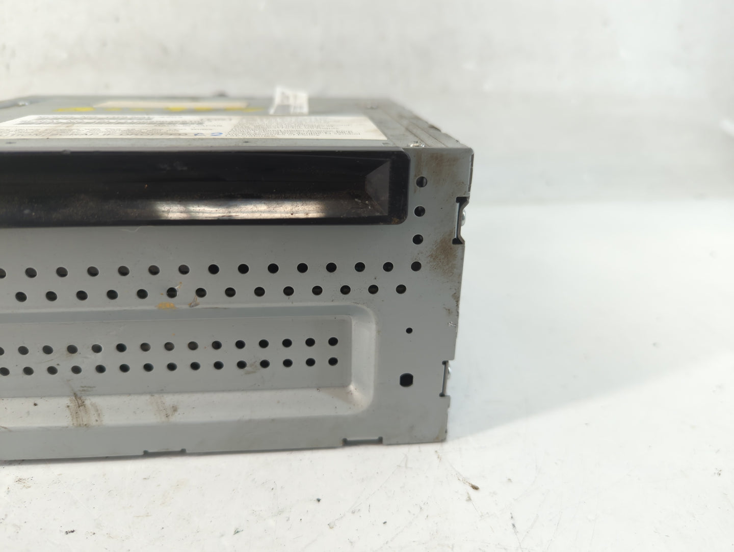 2010 Ford Taurus Radio AM FM Cd Player Receiver Replacement P/N:1PNAU-4204 Fits OEM Used Auto Parts - Oemusedautoparts1.com