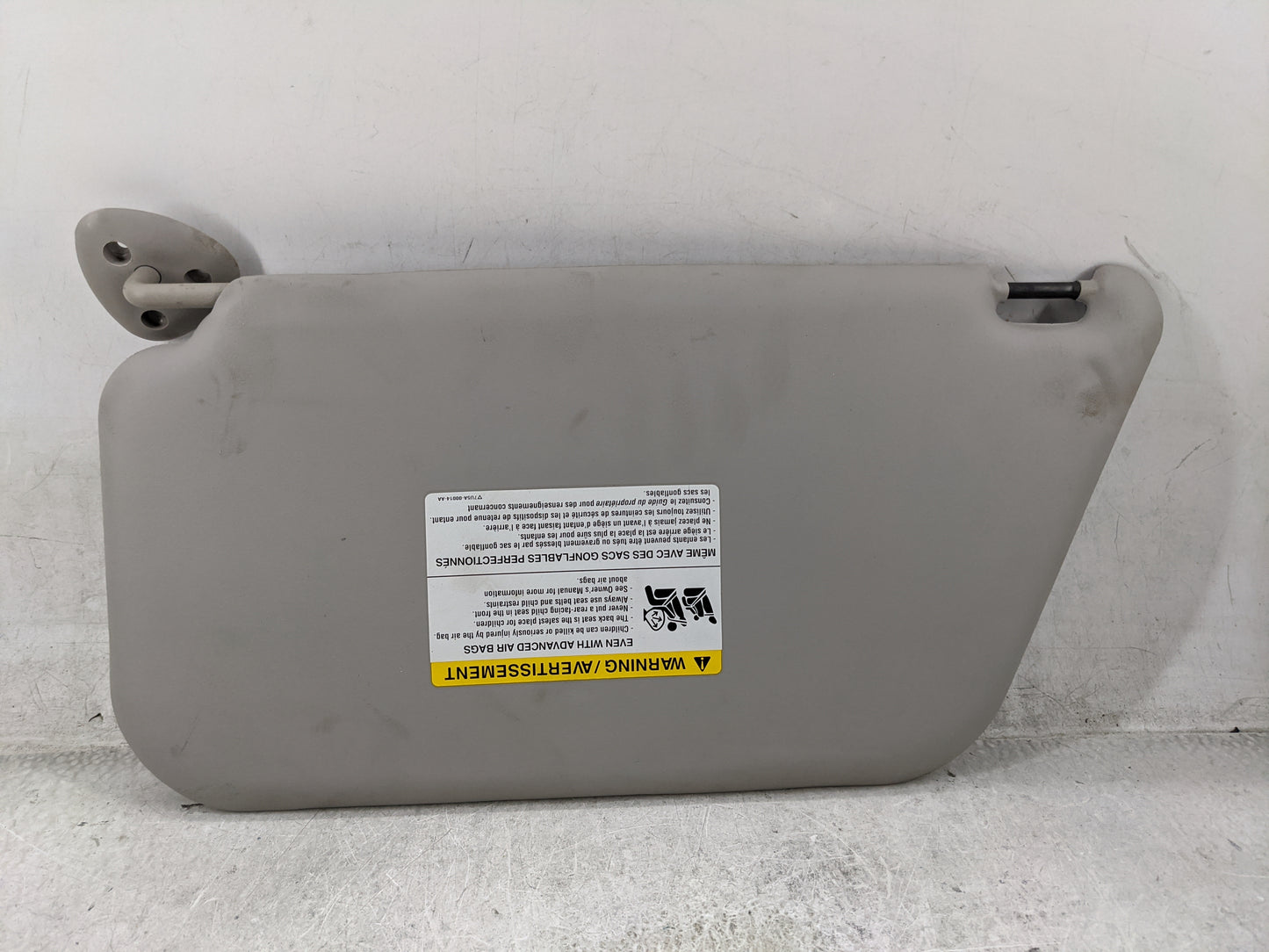 2010-2012 Ford Transit Connect Sun Visor Shade Replacement Passenger Right Mirror Fits Fits 2010 2011 2012 OEM Used Auto Par