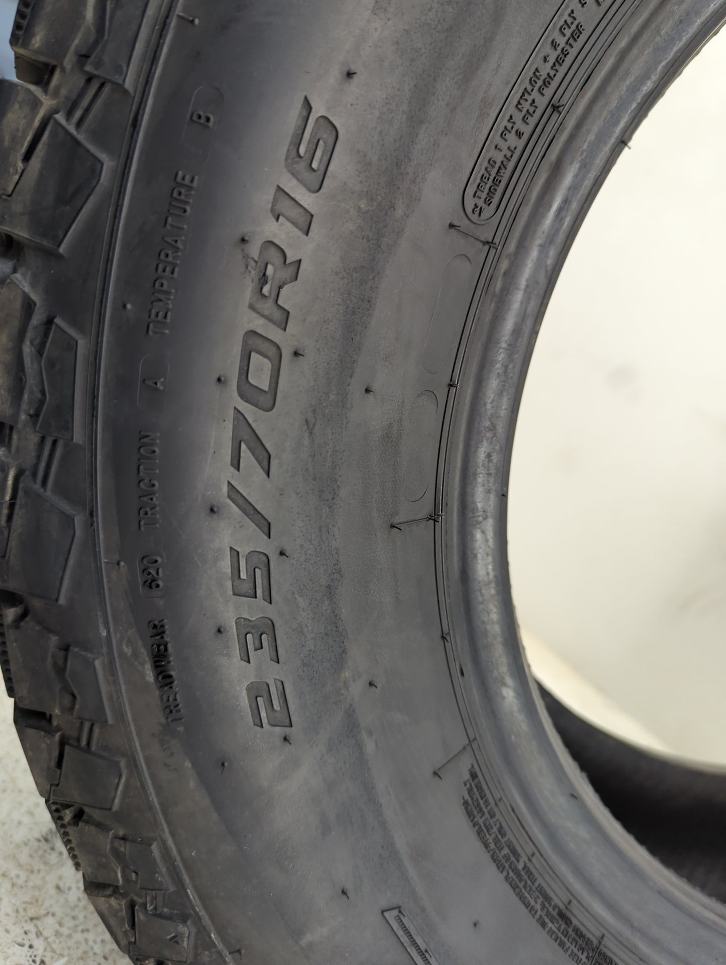 Used Tire 235/70R16 MASTERCRAFT COURSER QUEST 106T - Tread Depth 13/32 - Oemusedautoparts1.com