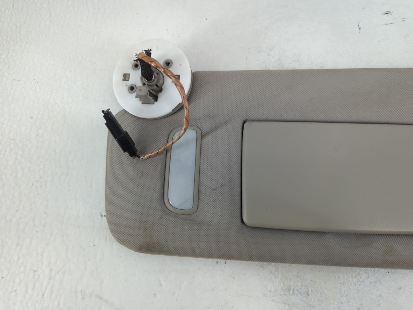 2007-2017 Gmc Acadia Sun Visor Shade Replacement Driver Left Mirror Fits OEM Used Auto Parts - Oemusedautoparts1.com